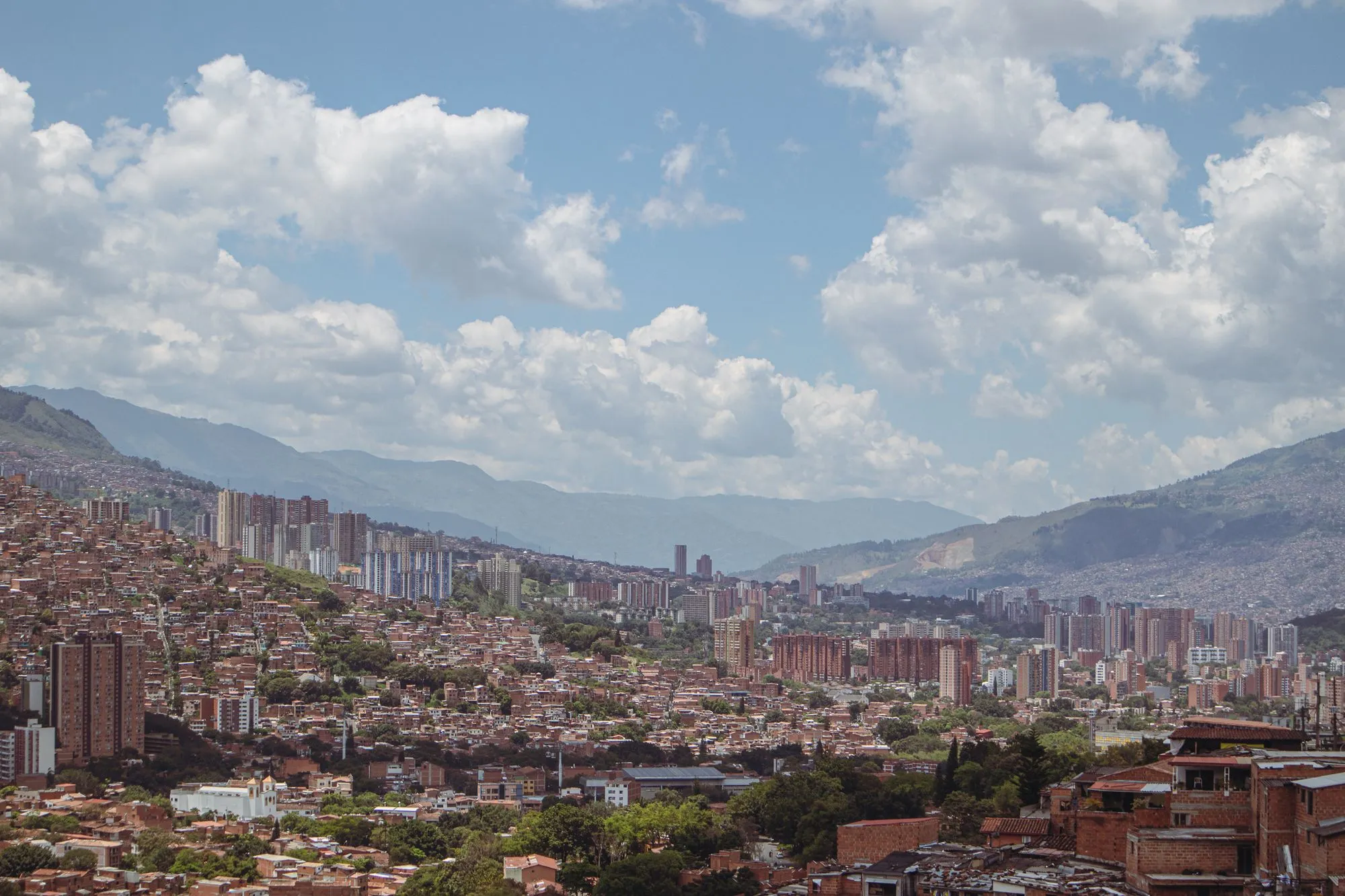 Vista de Medellín y el Valle de Aburrá